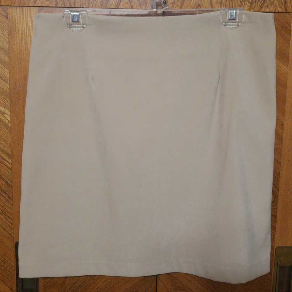 Casual Corner petite skirt